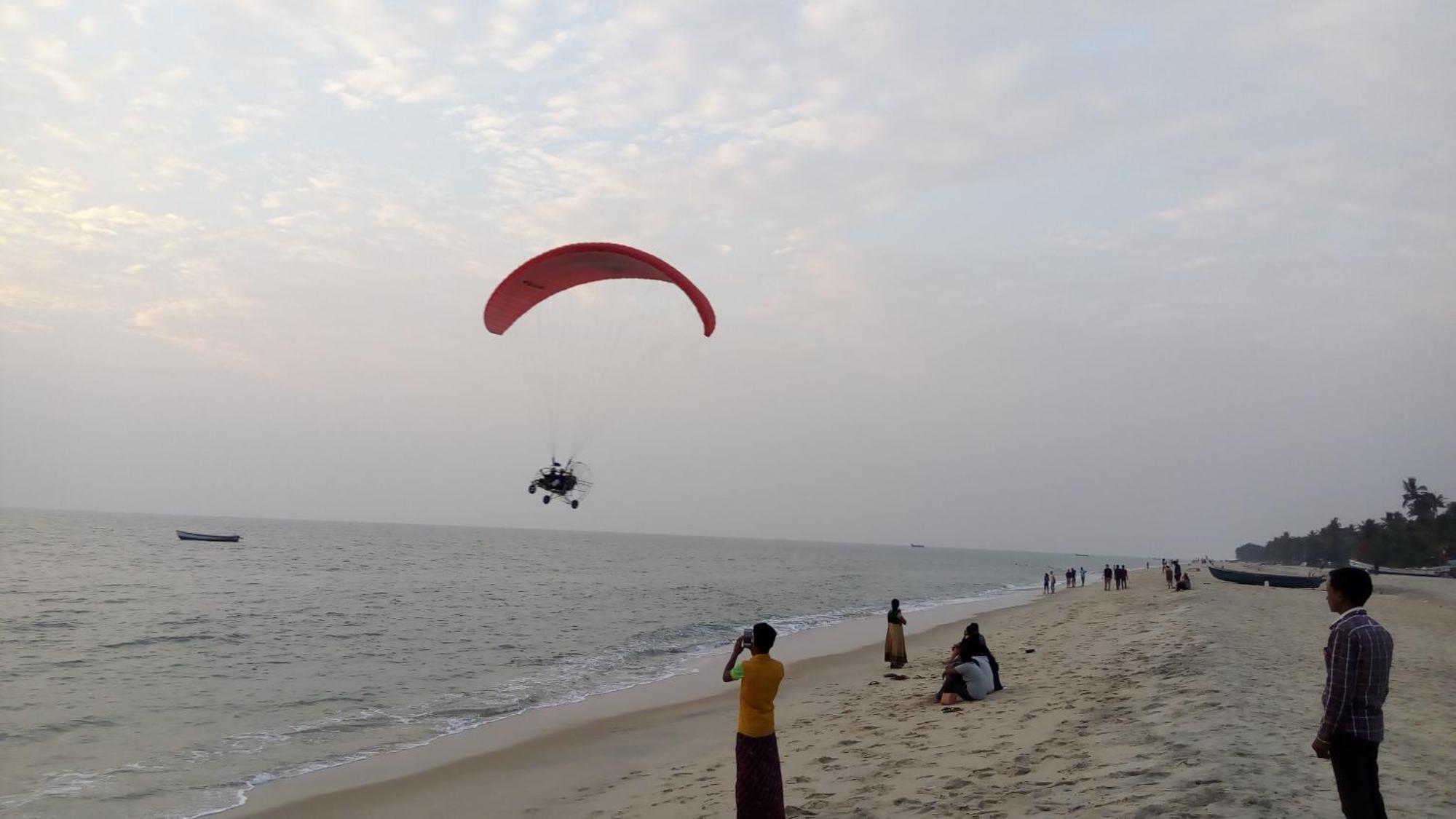 Sea Breeze Beach Home Alappuzha Exteriör bild